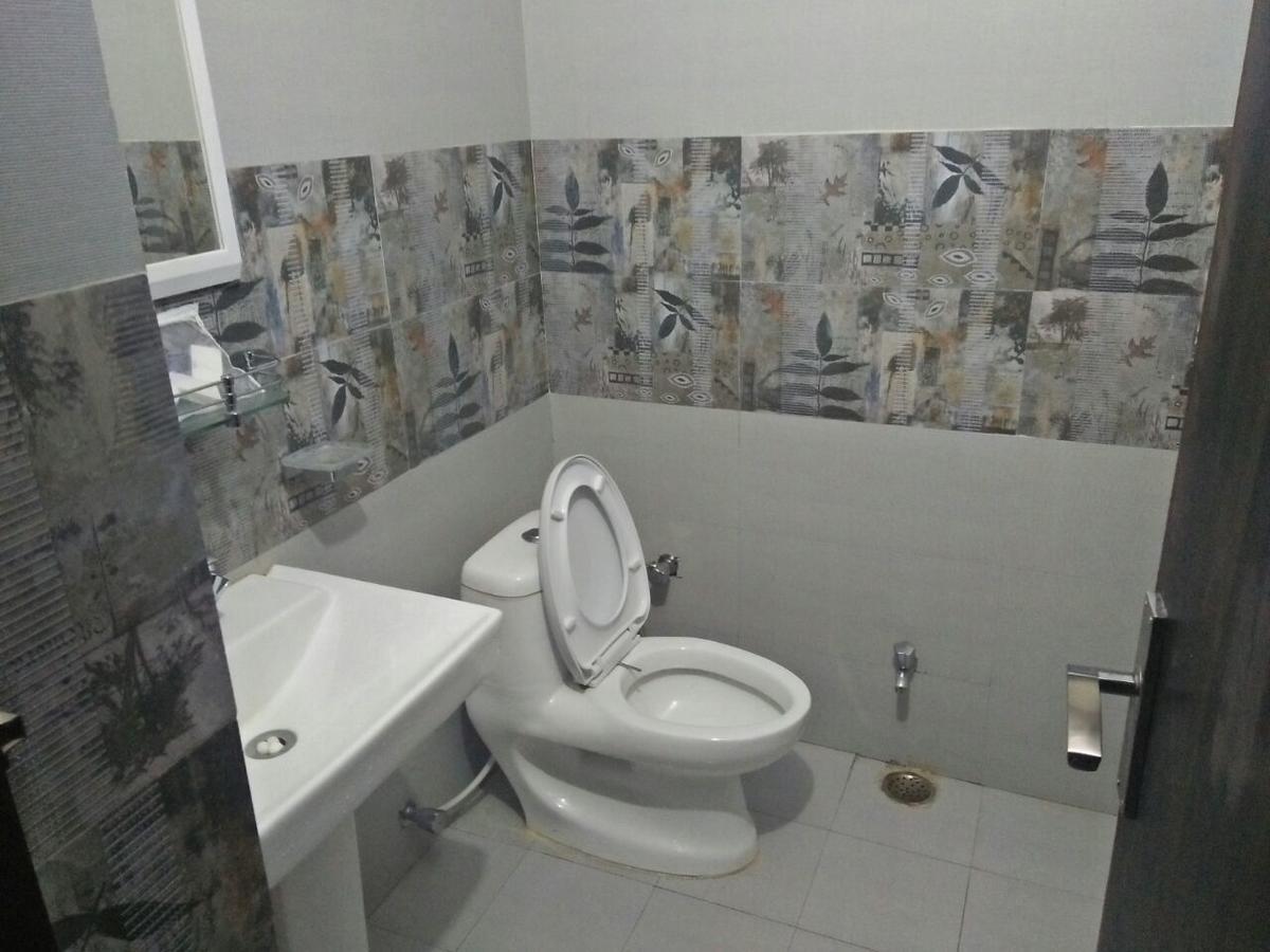 Oyo 11877 Royal Residency Hotel New Tehri Екстериор снимка