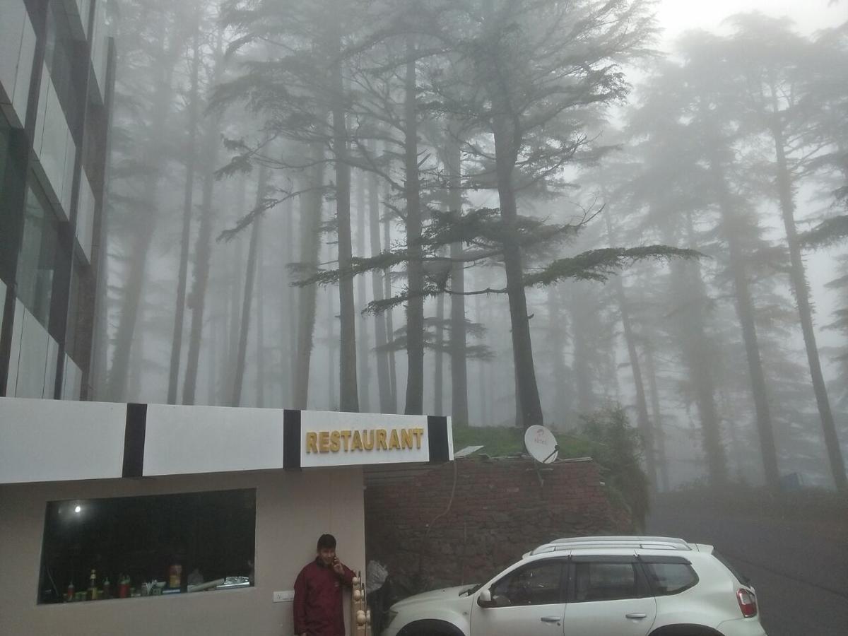 Oyo 11877 Royal Residency Hotel New Tehri Стая снимка