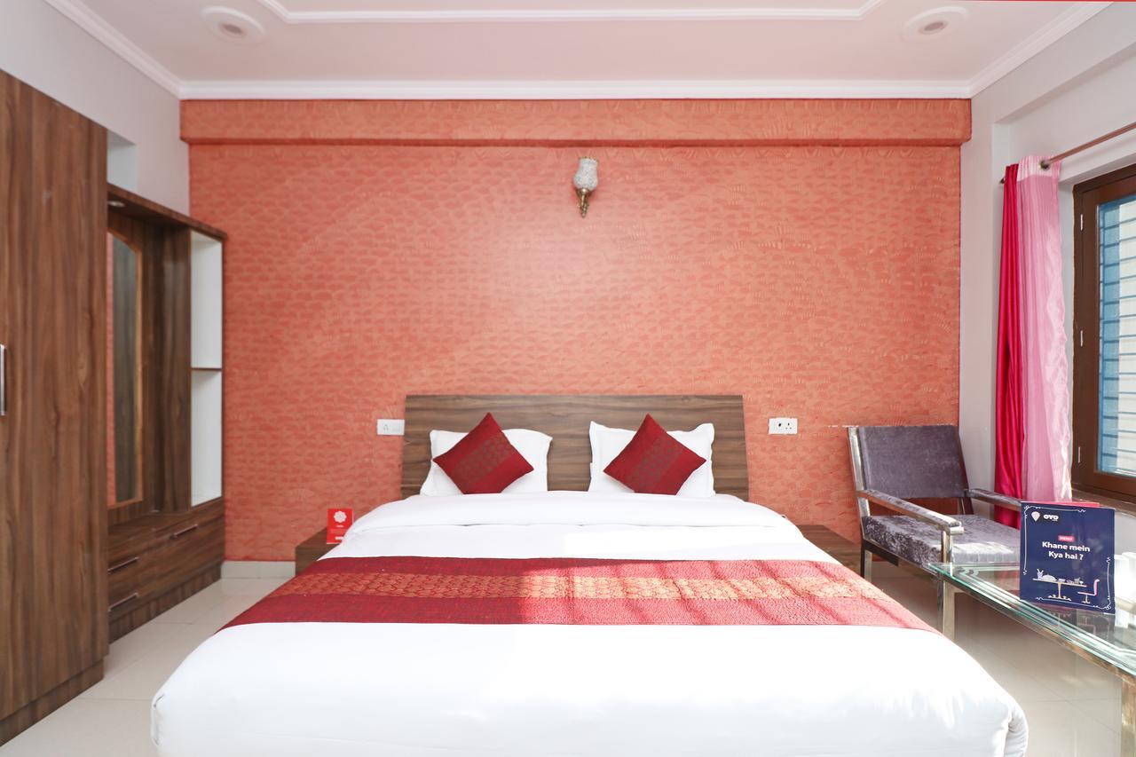Oyo 11877 Royal Residency Hotel New Tehri Стая снимка