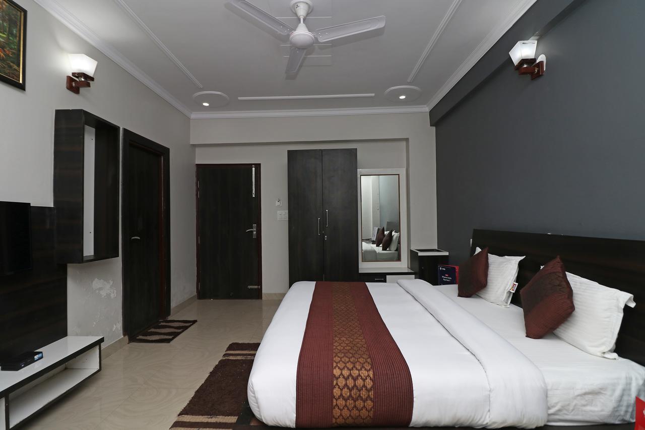 Oyo 11877 Royal Residency Hotel New Tehri Екстериор снимка