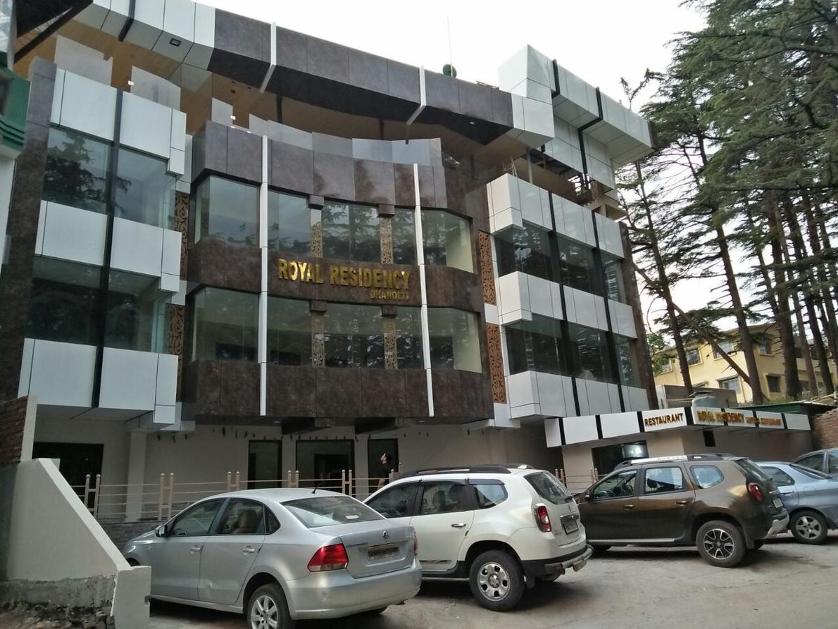 Oyo 11877 Royal Residency Hotel New Tehri Екстериор снимка