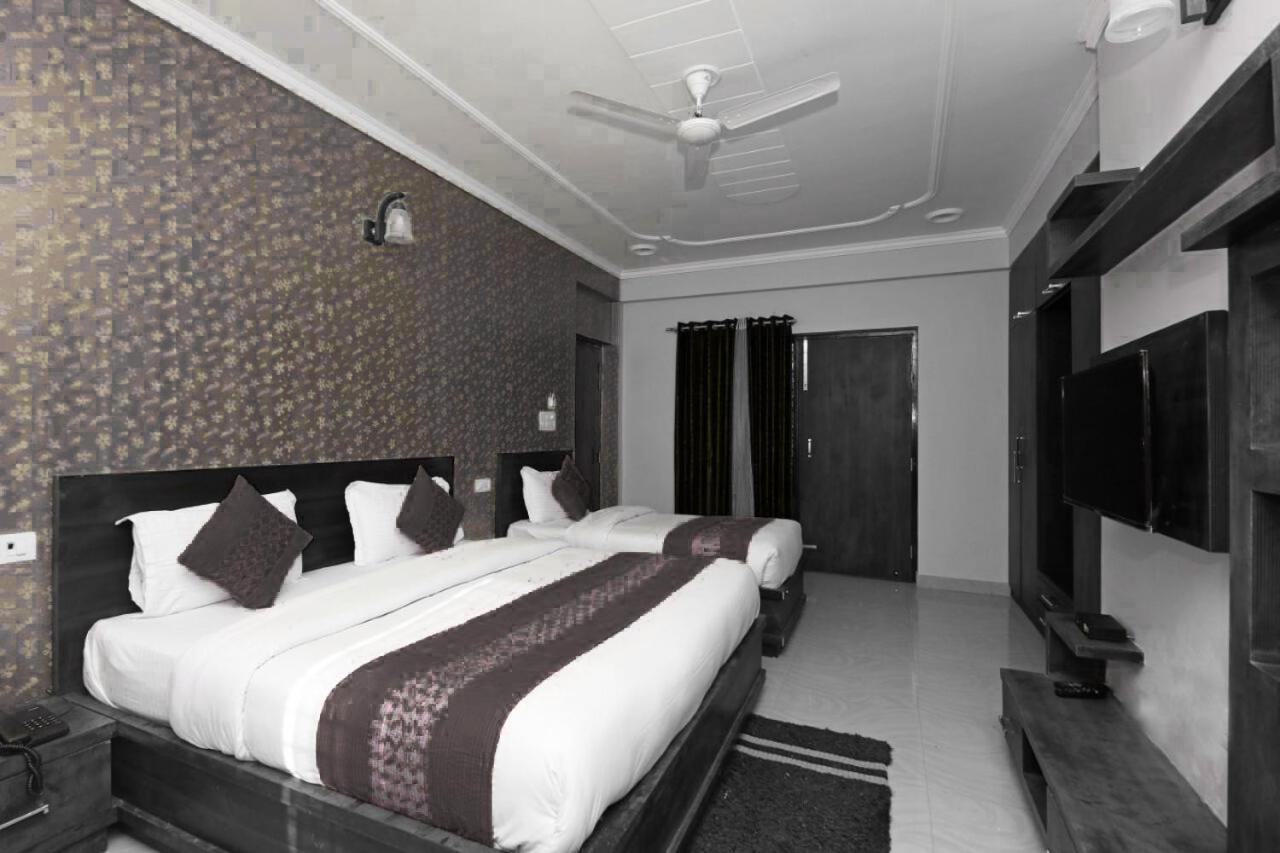 Oyo 11877 Royal Residency Hotel New Tehri Екстериор снимка